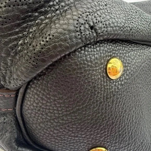 Louis Vuitton Black Shoulder Bag - Picture 9 of 12